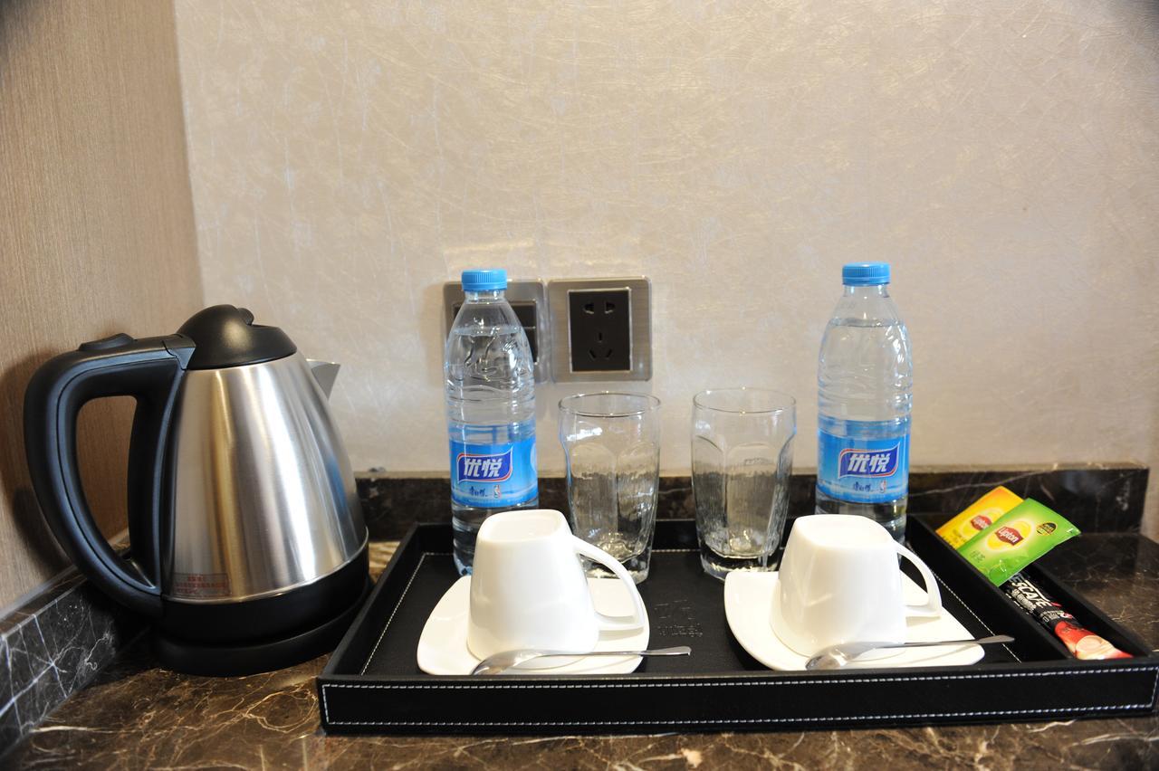 Atour X Hotel Shanghai Hongqiao Airport Konggang Road Bagian luar foto