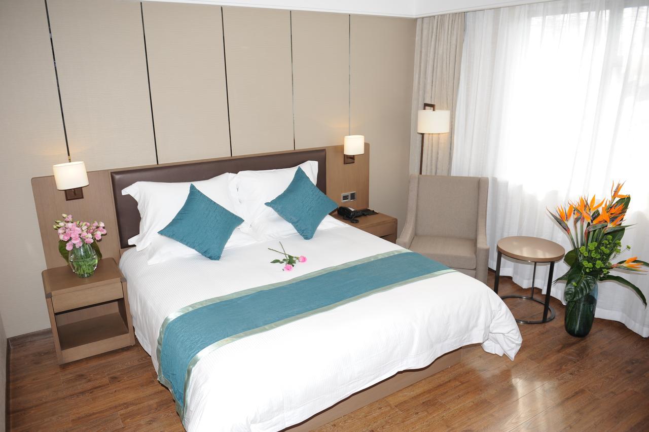 Atour X Hotel Shanghai Hongqiao Airport Konggang Road Bagian luar foto